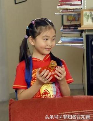 还记得《家有儿女》里那个可爱的朵朵吗，现在的样子小编不愿接受