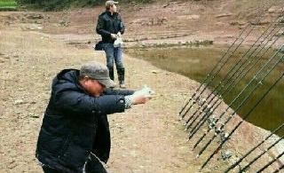 野钓总是无法避免小鱼闹窝，是你方法不对！看看大师怎么做