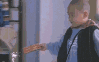 家里有个熊孩子, 花式捣蛋吓哭家长: 我怕是上辈子毁灭了银河系!