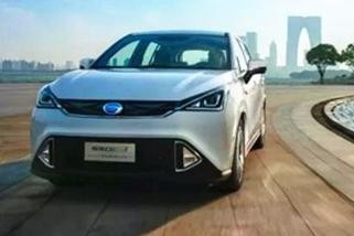 国产车吉利出新款，比博越好看，起价7万