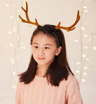 十大明星萌娃颜值排行，吴尊子女第二，李小璐女儿第七，第一是她