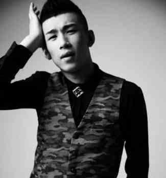 天佑怼刘德华, 我年收入过亿, 比你红, 岁数那么