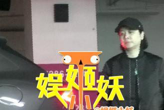 49岁陈小艺全家照，老公是个导演，儿子帅气，却被爆出轨小鲜肉！