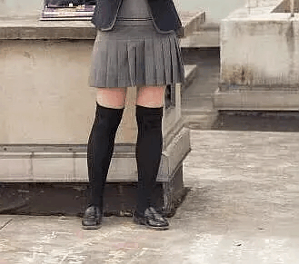 刘亦菲一字马照成焦点, 年后胖若两人 网友: 腿