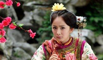 杨幂一袭红裙出席活动,网友直呼不愧是大幂幂