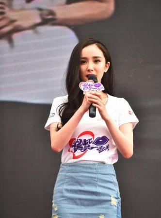 杨幂近照曝光,疑似怀二胎,实力打脸卓伟!