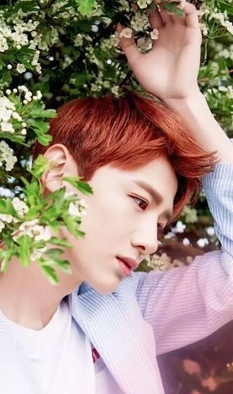 白敬亭只懂傻愣着拍背太尬!网友:吴磊娶媳妇他