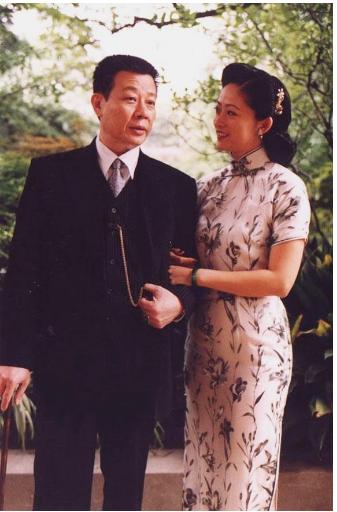 同样是一夫多妻,63岁寇世勋坐拥双妻其乐融融,他却藏着掖着8年