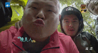 史上最搞笑的岳云鹏表情包合辑,不看就吃亏啊,我先偷偷保存了