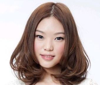 2018年最新女生齐肩内扣短发型,时尚又减龄