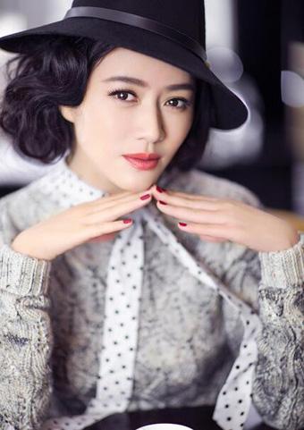 她是陆毅前女友, 拿最佳女主开公司当老板, 如今