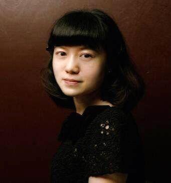 95岁杨振宁近照,妻子翁帆隐藏目的曝光,杨振宁对此表态