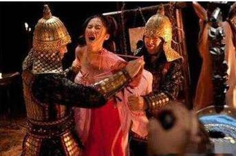 古代女人一种酷刑, 行刑要脱掉裤子鞋子, 受罚者