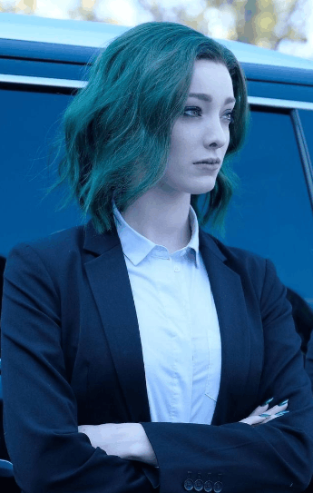 被爆红抖音的万磁王女儿帅哭了! 网友: 24岁的