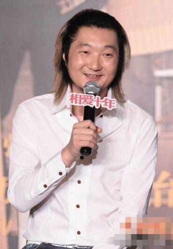 王大治虽丑胆子却很大，不仅敢追董洁，还追过这两位女神