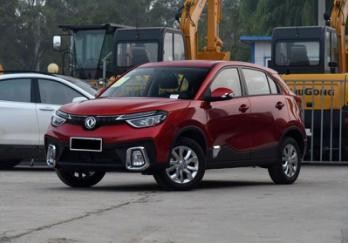 繁华街头的邂逅，自主小型SUV成就非凡