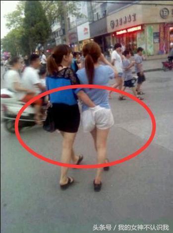 幽默搞笑:打电话这人反应慢一点,腿就废了