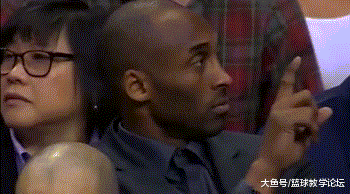 没有,3是我的号码   也是我的总冠军数量   那个球迷瞬间就停止了哔哔