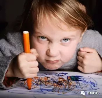 ÎÒ´òÁ˺¢×Ó,ÏÖÔÚÐÄÀïÄѹýµÃÒªËÀ!