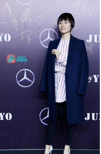 袁泉这脸是怎么了?腮部凹陷一脸苦相