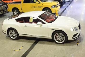 天津港新车，宾利欧陆美规 4.0L，V8领域BBA强有力的竞争对手