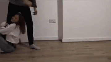 好想有个这样子黏人的女友