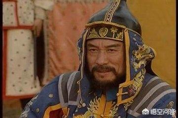 在真正的雍正朝中,八王爷党逼宫时,雍正有兵权