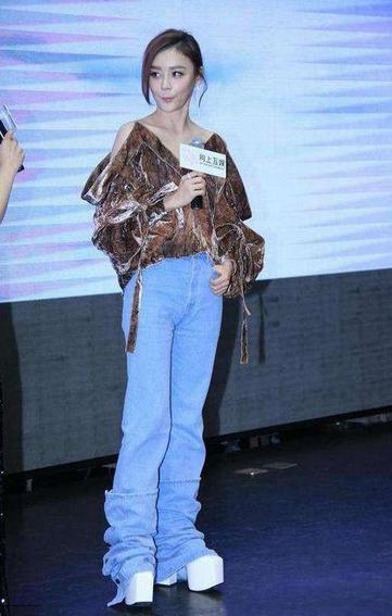 阿娇邓紫棋最爱的丑鞋驴蹄子, 李宇春穿却美