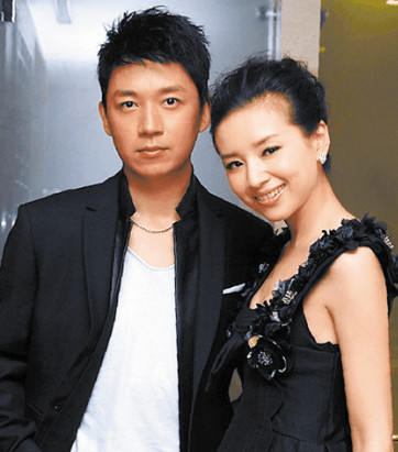 董洁终于道歉:我很后悔,潘粤明4字回应,两人复合