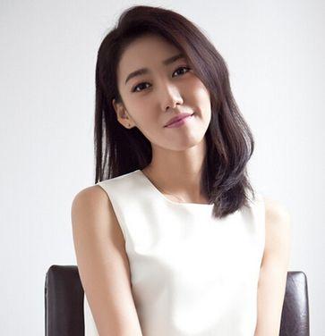 和高圆圆撞脸被怀疑是她妹妹，高露才是最低调的演员
