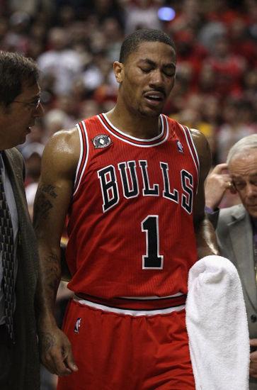 nba球员那些最离奇的受伤,罗斯削水果缝十针,艾弗森拍屁股受伤