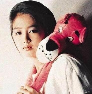 刘德华能遇上朱丽倩，真的是有福，可给他们牵线的竟是这个女人！