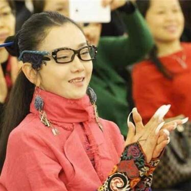 杨丽萍58岁住玉轮宫全景美哭了，抉择舞蹈废弃生小孩，现在皱纹显著二婚老公好酷！
