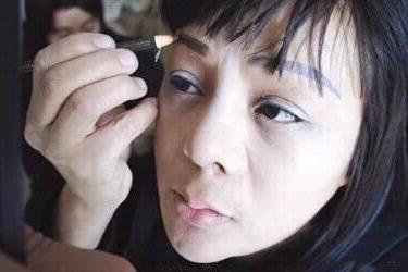 \u5b89\u5fbd\u4eb3\u5dde\u7684\u7b2c\u4e00\u4e2a\u53d8\u6027\u4eba! \u53d8\u6027\u5706\u68a6\u540e\u7684\u5979\u6210\u4e86\u6c11\u95f4\u7f51\u7ea2!|\u5b89\u5fbd\u4eb3\u5dde|\u751f\u6d3b|\u53d8\u6027\u624b\u672f_\u65b0\u6d6a\u65b0\u95fb