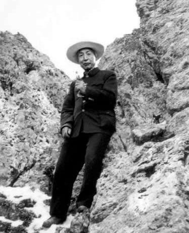 明星千万豪华别墅,杨丽萍月亮宫第一,科学家死