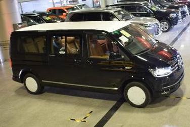 天津港看豪车，大众凯路威，五菱宏光的升级版