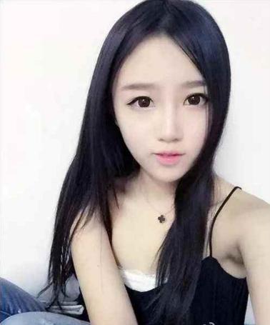 星秀第一女主播莫妮卡空降虎牙星盛典, 将成本