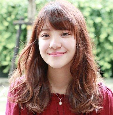 冬天女生这样梳卷发才够美,13款女生冬季常见发型推荐!