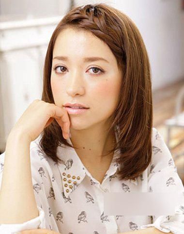 谁说直发是不适合方脸女生的一种发型？方脸好看的直发发型奉上！