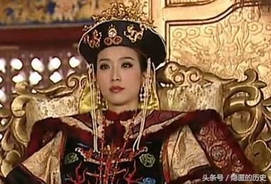 康熙一生辉煌，他妈却死的“憋屈”，你知道是怎么死的吗？