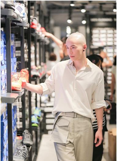 武汉佛罗伦萨小镇华丽启航,携手秦岚点燃江城