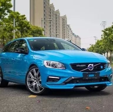 破百仅需4.8s，还有旅行车的空间，这车买得太值了！