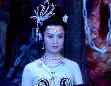 杨春霞扮演的白骨精