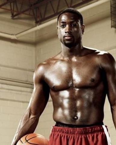 球星进NBA前后身材差距, 詹姆斯和科比最励志