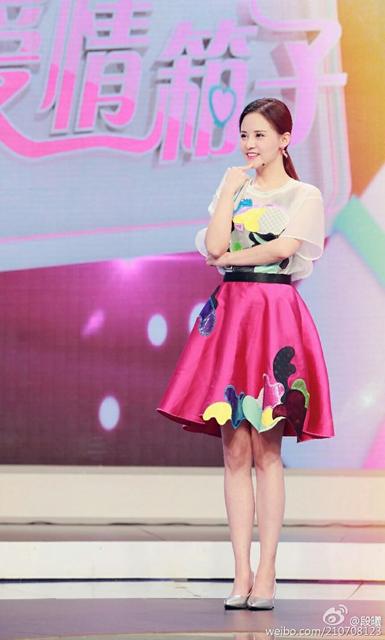 在张杰落魄时弃他而去,名声大起时打了谢娜两耳光,如今的她这样