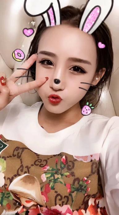 快手最火的7位女主播,赵本山女儿上榜,她一顿