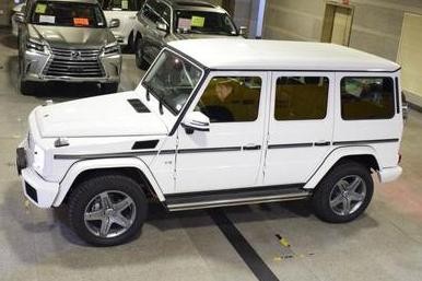 天津港展厅，白色奔驰G500，一直坚守着硬派越野车的身份