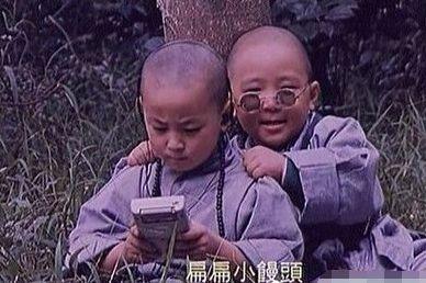 她的性别“骗了”我们19年, 还有他5岁拍戏爆红, 29岁车祸去世