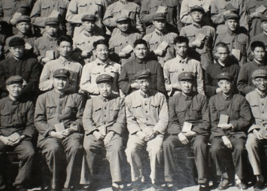 八大军区司令员对调时, 毛泽东为何要许世友读