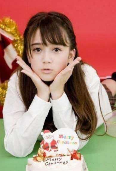 九张照片中只有一张是热巴,你能认出来吗,认出